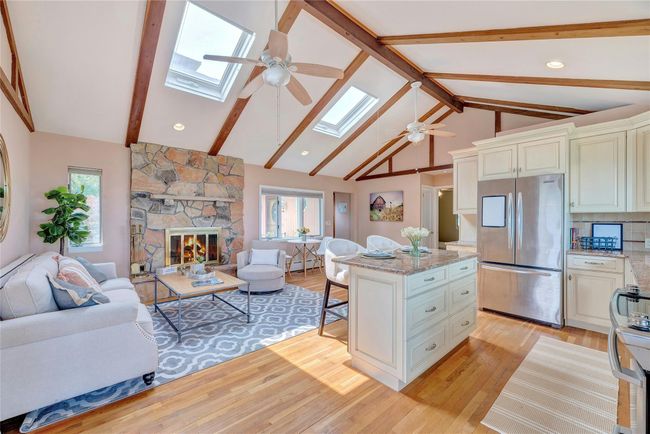 Living area | Image 6