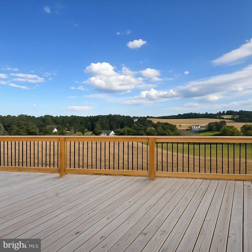 164 Pasture Ln, CAPON BRIDGE, WV, 26711-8975 | Card Image