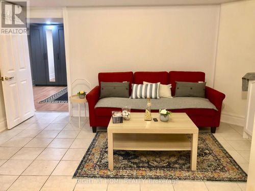 -289-laurentian-avenue-289 Laurentian Avenue, Mississauga (Hurontario), ON, L4Z2S2 | Card Image