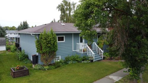 217 4 Avenue E, Hanna, AB, T0J1P0 | Card Image