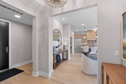 210-1 Hill Farm Rd, Saint Paul, MN, 55127 | Card Image