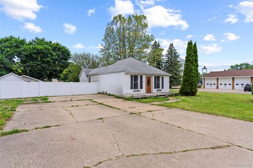 335 Main St, Morrice, MI, 48857-2523 | Card Image