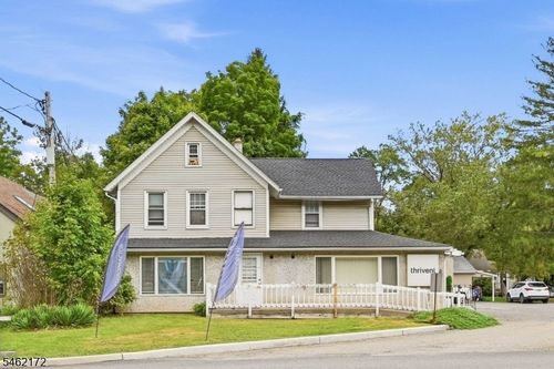 2920 State Rt 23, Newfoundland, NJ, 07435-1455 | Card Image