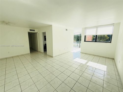 305-9440 W Flagler St, Miami, FL, 33174-2075 | Card Image