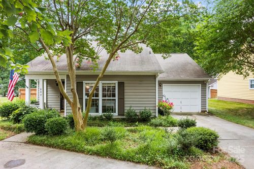 804 Bradford Woods Dr, Charlotte, NC, 28209-1870 | Card Image