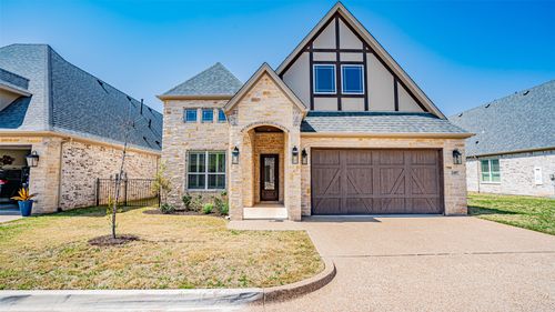 2407 Vineyard Dr, Granbury, TX, 76048-1494 | Card Image