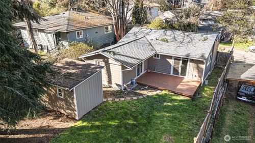 2327 Ne 86th St, Seattle, WA, 98115-3317 | Card Image