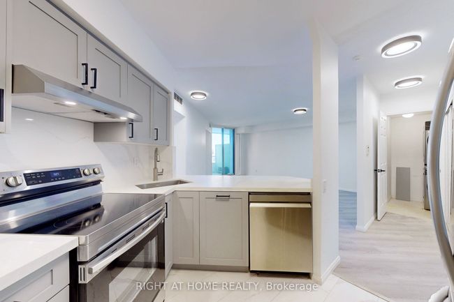 PH-201 - 1 Emerald Lane, Condo with 2 bedrooms, 2 bathrooms and null parking in Thornhill ON | Image 13
