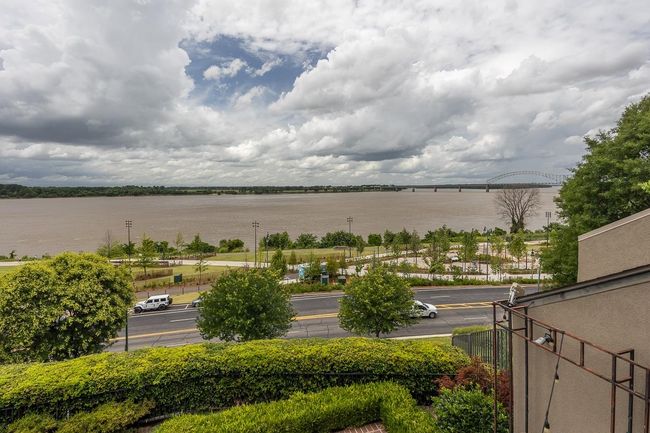 APT-2 - 335 Riverbluff Pl, Condo with 2 bedrooms, 3 bathrooms and null parking in Memphis TN | Image 4