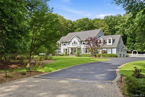 17 Forrest Drive, Huntington, NY, 11743 | Card Image