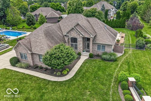 1006 Old Eagle Way, Greenwood, IN, 46143-7653 | Card Image