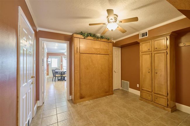 Great living space & storage space | Image 9
