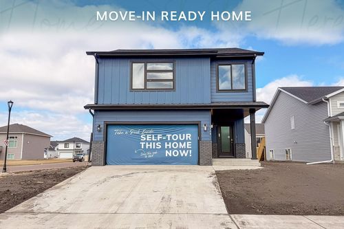 6704 Meadow View Dr S, Fargo, ND, 58104-5803 | Card Image