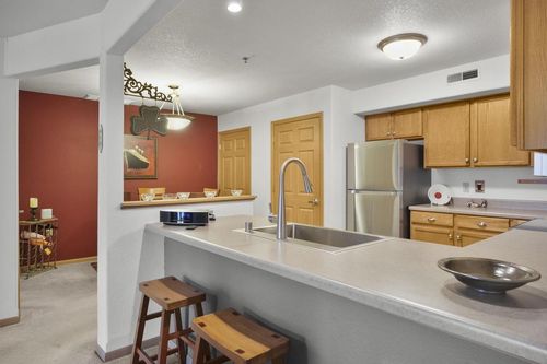 4-5334 Congress Avenue, Madison, WI, 53718 | Card Image