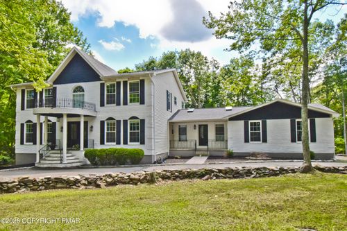 609 Sunlite Ln, Stroudsburg, PA, 18360-9368 | Card Image