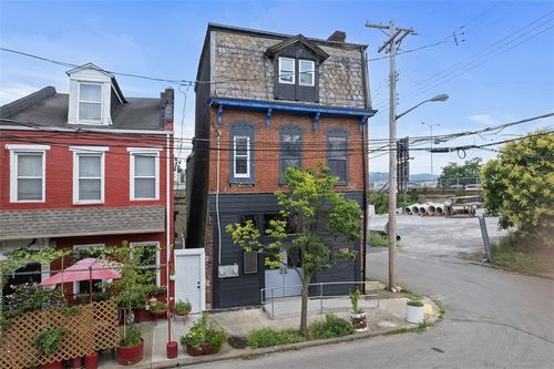 23 Seneca St, Pittsburgh, PA, 15219-5853 | Card Image