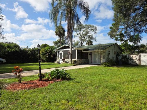 450 Palm Ave, Lake Helen, FL, 32744-2311 | Card Image