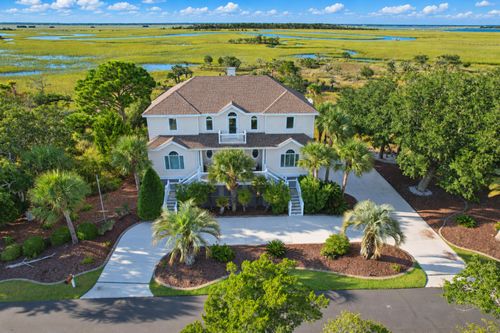 21 Seagrass Ln, Isle of Palms, SC, 29451-3853 | Card Image