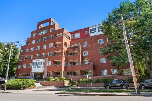 402-50 Watertown St, Watertown, MA, 02472-2531 | Card Image