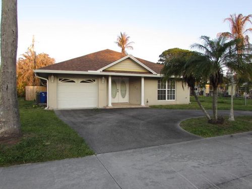 1570 6th Avenue, Vero Beach, FL, 32960 | Card Image