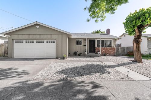 1558 W 3rd Street, Santa Rosa, CA, 95401 | Card Image