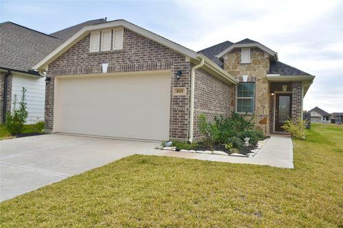 1071 Bluebonnet Trl, Bellville, TX, 77418-1235 | Card Image