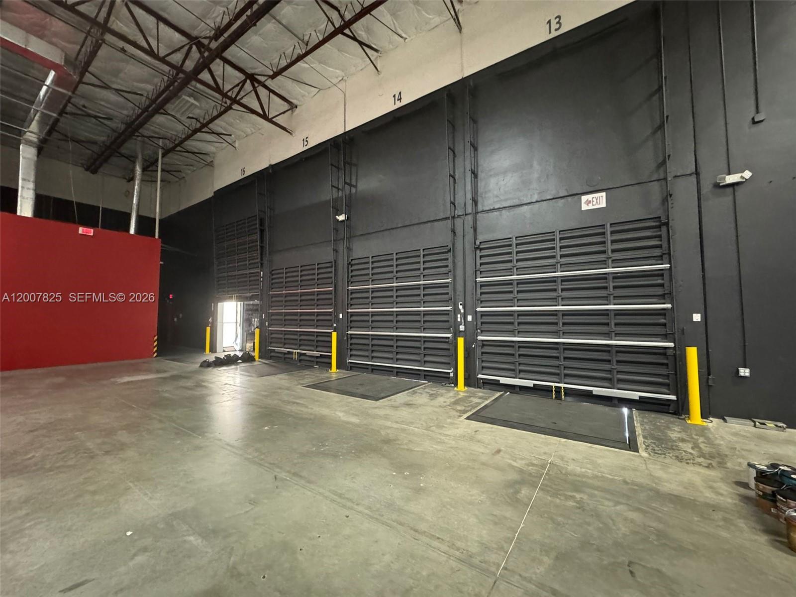 Commercial Lease in Doral 2