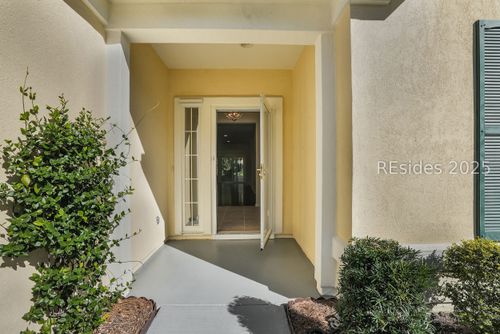 11 Seaford Pl, Bluffton, SC, 29909-7111 | Card Image