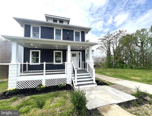 710 61st Ave, FAIRMOUNT HEIGHTS, MD, 20743-1607 | Card Image