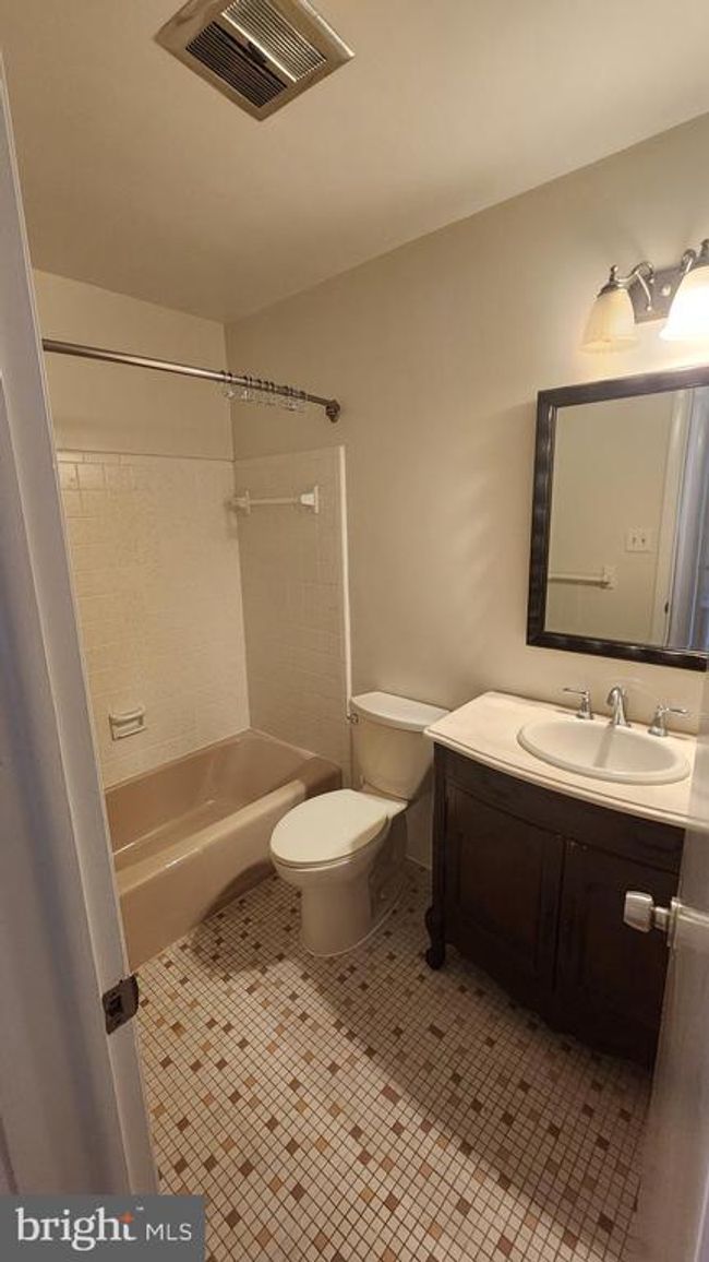 1906 Birch Rd, House other with 4 bedrooms, 3 bathrooms and null parking in MCLEAN VA | Image 8
