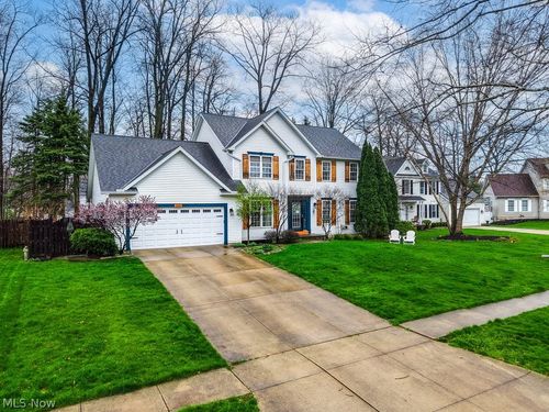 1110 Woodglen Cir, Medina, OH, 44256-4051 | Card Image
