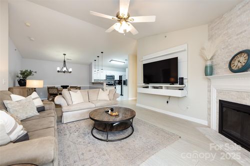 16354 Redstone Mountain Ln, Charlotte, NC, 28277-2993 | Card Image