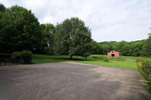454 Jones Ln, Hendersonville, TN, 37075-8541 | Card Image