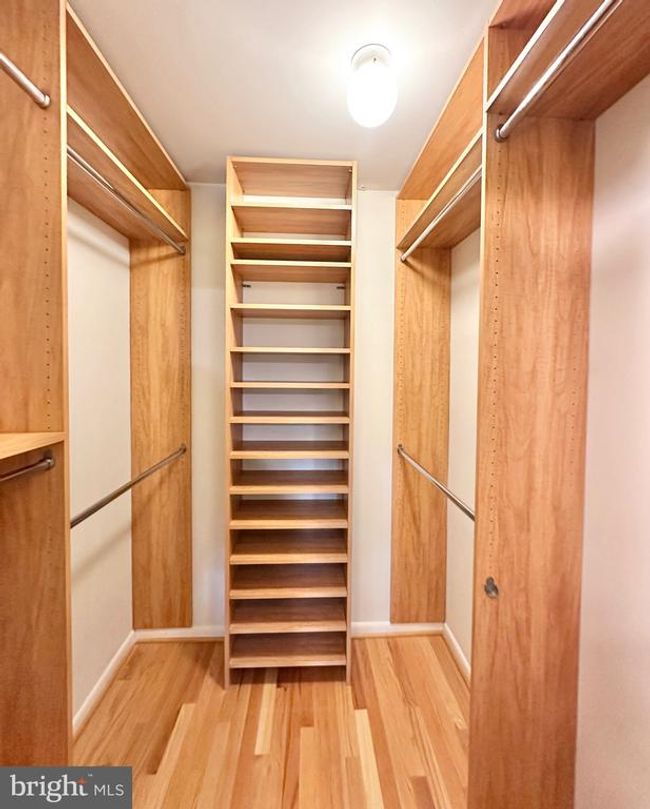 2021 Lakebreeze Way, Townhouse with 3 bedrooms, 4 bathrooms and null parking in RESTON VA | Image 28