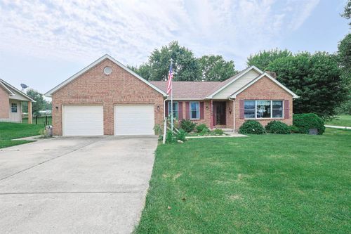 7055 Sherman Dr, Aurora, IN, 47001-9741 | Card Image