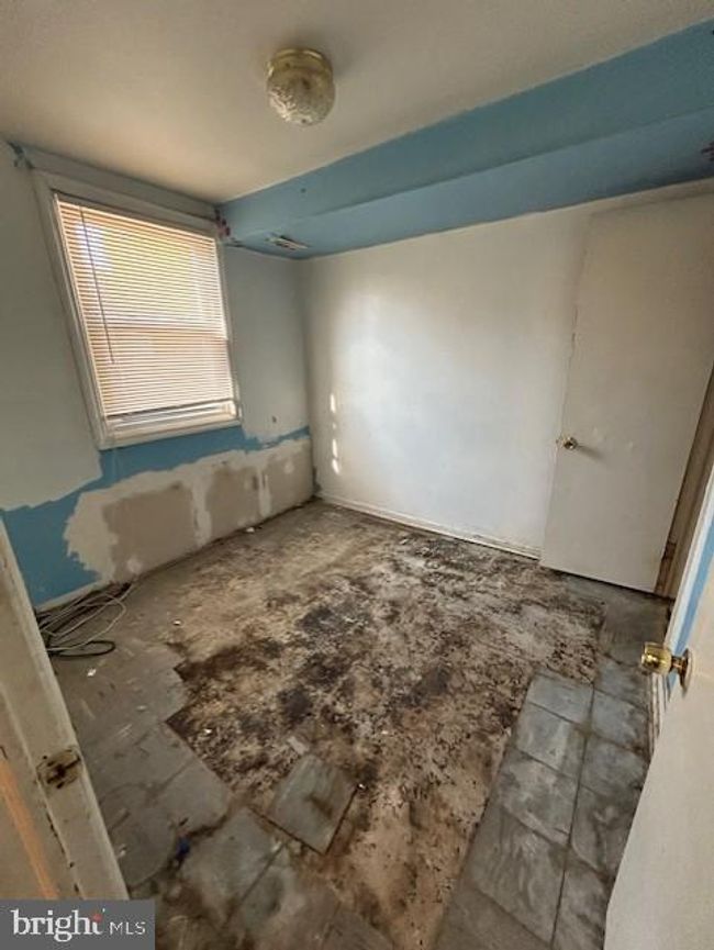 1572 Summit St, Townhouse with 3 bedrooms, 2 bathrooms and null parking in LINWOOD PA | Image 7