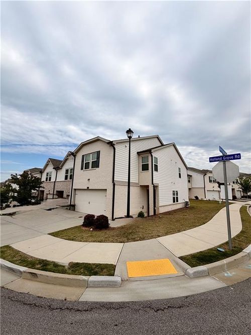 3915 Holland Grove Rd, Lawrenceville, GA, 30044-2351 | Card Image