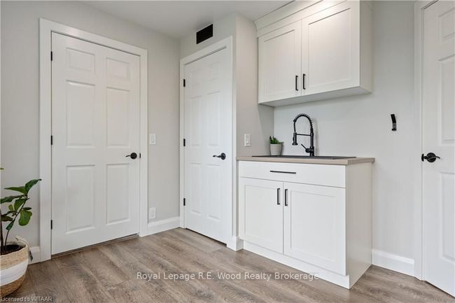365643 Evergreen St, House other with 4 bedrooms, 2 bathrooms and 20 parking in Burgessville ON | Image 22