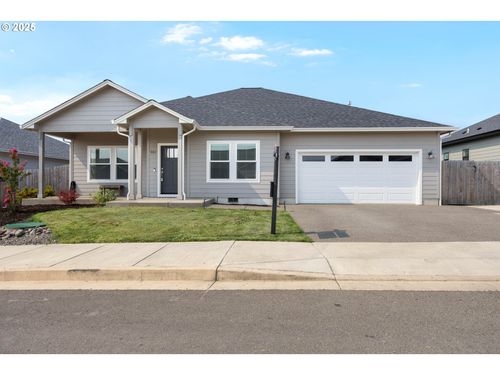 881 Medina Ave, Sutherlin, OR, 97479-9161 | Card Image