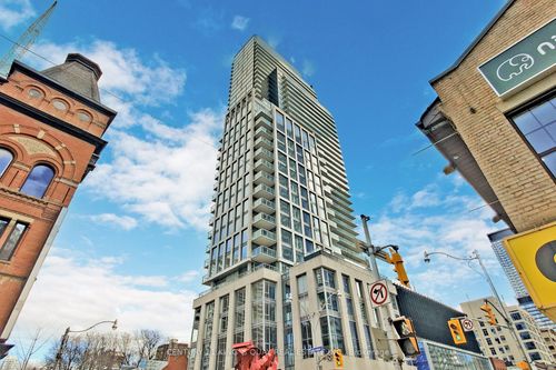 811-3 Gloucester St, Toronto, ON, M4Y0C6 | Card Image