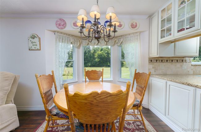 breakfast area | Image 13