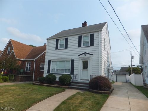6905 Plainfield Ave, Cleveland, OH, 44144-1666 | Card Image