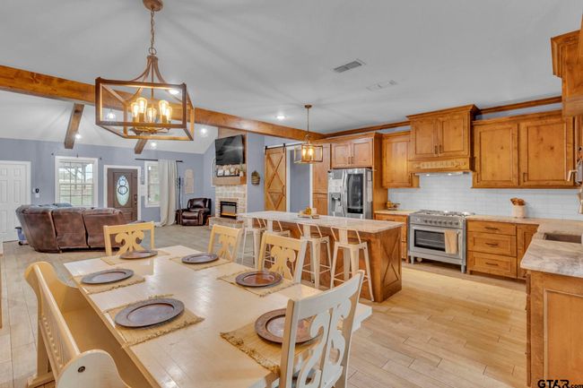 10708 C R 494, House other with 4 bedrooms, 2 bathrooms and null parking in Tyler TX | Image 6