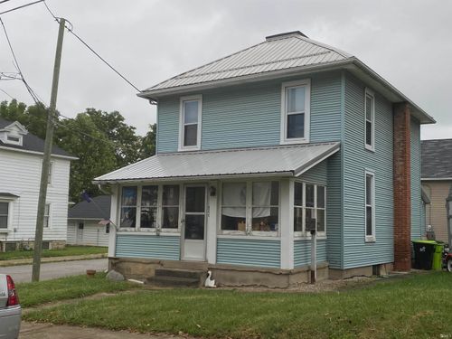 300 Oak St, Huntington, IN, 46750-2613 | Card Image