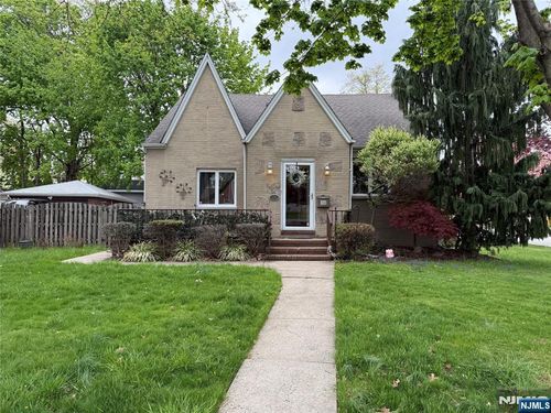 71 Boulevard, Hasbrouck Heights, NJ, 07604-1015 | Card Image