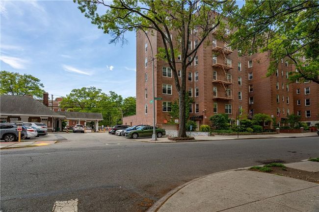 APT-2J - 82-40 Austin St, Home with 2 bedrooms, 1 bathrooms and null parking in Kew Gardens NY | Image 25
