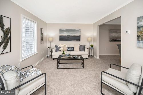 4755 S Park Ct, WOODBRIDGE, VA, 22193-3022 | Card Image