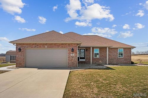 110 Bridgewater Ln, Highland, IL, 62249-5920 | Card Image