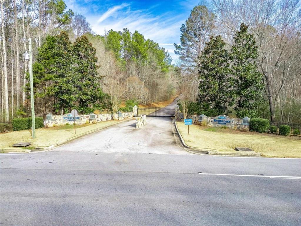 Land in Fayetteville