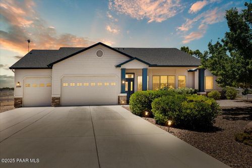 2990 Harrison Dr, Chino Valley, AZ, 86323-5570 | Card Image